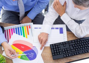 چگونگی تحلیل رقبا در بازار