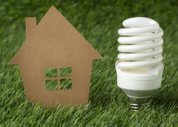 راهکارهای کاهش مصرف برق و گاز در کارخانه‌های ایران