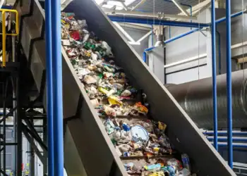 سیستمهای مدیریت بهرهوری در کاهش ضایعات صنعتی