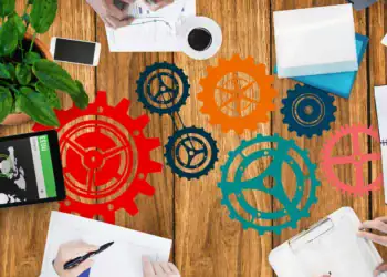 نقش آموزش کارکنان در افزایش بهره وری سازمانی