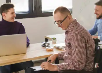 چگونه با کار تیمی مؤثر بهره وری را افزایش دهیم؟