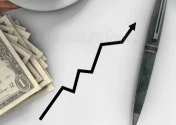 اقتصاد ایران در ۱۴۰۴؛ آیا زمان مناسبی برای شروع کسبوکار است؟