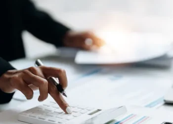 کاربرد پیشبینی نرخ بهره در تصمیمات سرمایه گذاری